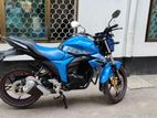 Suzuki Gixxer . 2020