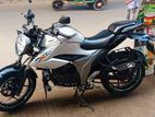 Suzuki Gixxer Fi Abs 2020