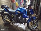 Suzuki Gixxer . 2016