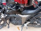 Suzuki Gixxer . 2025