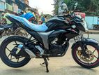 Suzuki Gixxer On-test bike monoton 2022