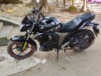 Suzuki Gixxer . 2020