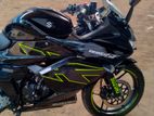 Suzuki Gixxer SF . 2024