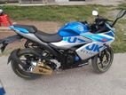 Suzuki Gixxer SF FI V4 2024