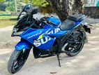 Suzuki Gixxer . 2020