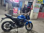 Suzuki Gixxer সুপার ফ্রেশ 2017