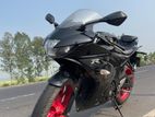 Suzuki GSX R150 ABS . 2021
