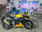 Suzuki GSX R150 ABS . 2021