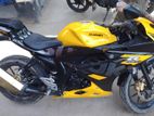 Suzuki GSX R150 ABS . 2024