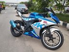 Suzuki GSX R150 ABS . 2021