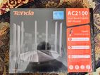 Tenda AC2100 Router