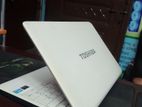 Toshiba laptop core i3 4/500GB