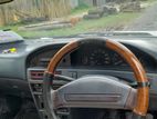 Toyota Corolla . 1990