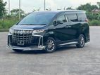 Toyota Alphard E-FOUR 2019