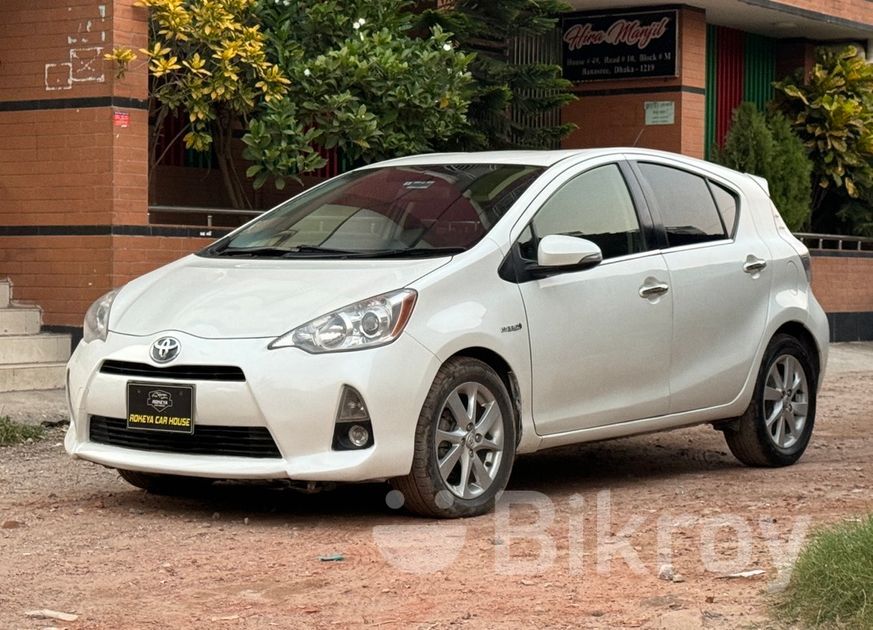 Toyota Aqua G Package 2012 for Sale in Banasree | Bikroy