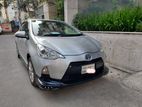 Toyota Aqua HYBRID-1500 CC. 2012