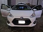 Toyota Aqua hybrid 2015