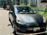 Toyota Aqua S Package 2013