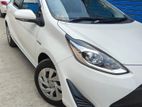 Toyota Aqua S PUSH RED SEAT HYB 2020