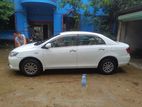 Toyota Axio . 2008
