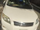 Toyota Axio . 2009