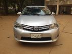 Toyota Axio . 2013