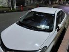 Toyota Axio . 2017