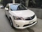 Toyota Axio HYBRID 2014