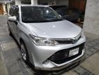 Toyota Axio HYBRID 2015