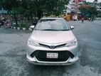 Toyota Axio Hybrid 2015
