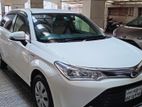 Toyota Axio Hybrid 2016