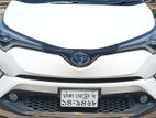 Toyota C-HR . 2018
