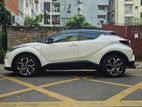 Toyota C-HR 4 G-LED(2 TONE) 2019