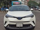 Toyota C-HR G LED 2017