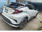 Toyota C-HR G-LED. 2017