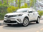 Toyota C-HR G LED. White pearl 2017