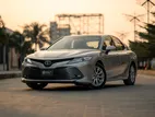 Toyota Camry XLE 2019