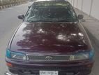 Toyota Corolla . 1995