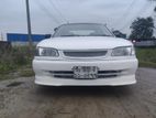 Toyota Corolla . 1997