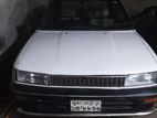 Toyota Corolla . 1990