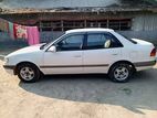 Toyota Corolla . 1996