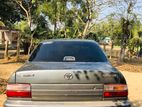 Toyota Corolla .saloon 100 1993