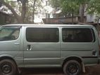 Toyota Hiace . 2004