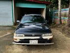 Toyota Corolla . 1995