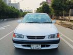 Toyota Corolla XE Saloon 1996