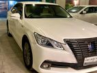 Toyota Crown Royal Saloon 2014