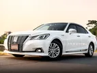 Toyota Crown Royal Saloon 2017