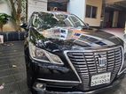 Toyota Crown Royal saloon PKG 2015