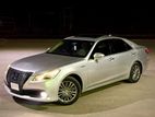 Toyota Crown Royal Saloon Sunroof 2014
