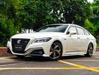 Toyota Crown RS 2019